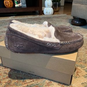 Brand new UGG Ansley slippers